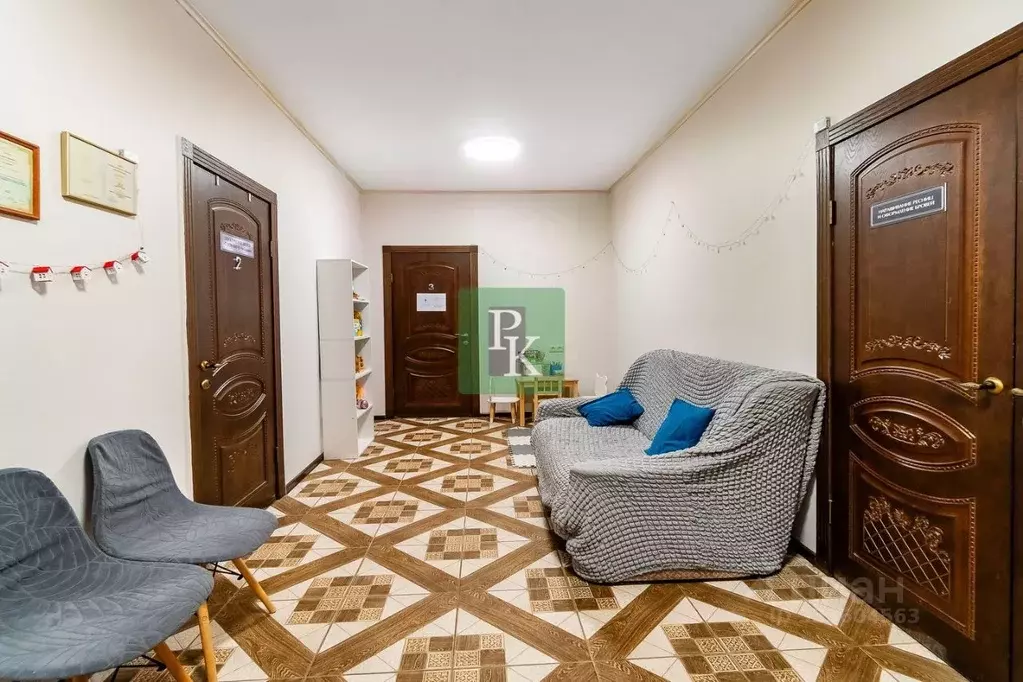 5-к кв. Севастополь ул. Адмирала Юмашева, 24 (87.0 м) - Фото 1
