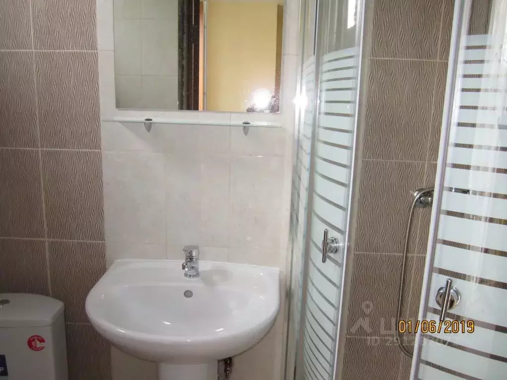 Комната Краснодарский край, Геленджик ул. Летчика Авдеева, 7 - Фото 1