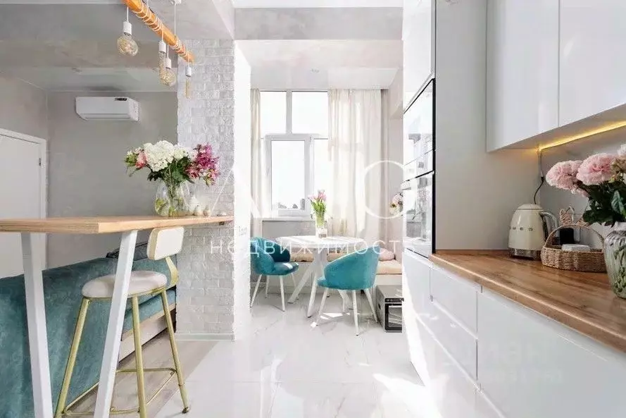 3-к кв. Краснодарский край, Сочи Адлер жилрайон, ул. Изумрудная, 42 ... - Фото 1