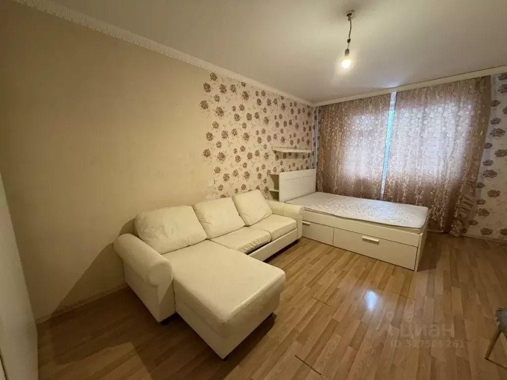 2-к кв. Московская область, Химки Молодежная ул., 70 (64.0 м) - Фото 1