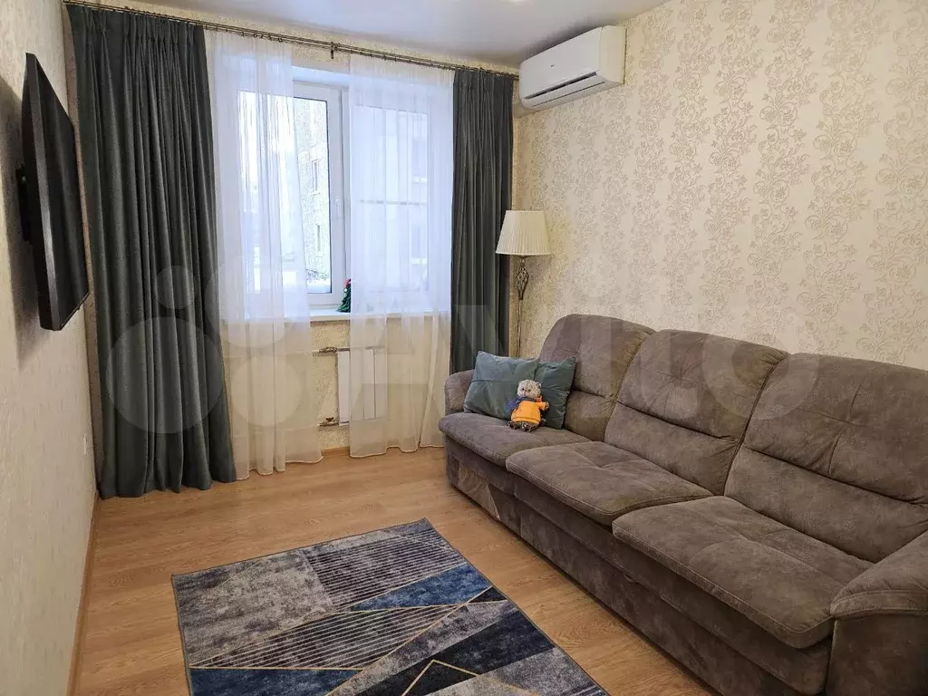 3-к. квартира, 61м, 1/3эт. - Фото 0