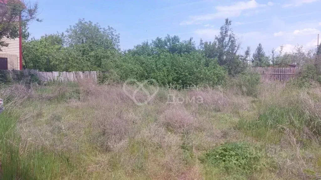 Участок в Волгоградская область, Волжский Латекс СНТ, ул. 29-я, 500 ... - Фото 1