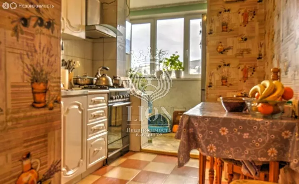 2-комнатная квартира: Алушта, Заречная улица, 8 (45 м) - Фото 1