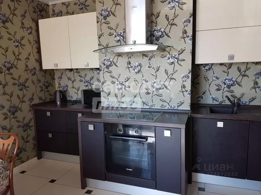 3-к кв. Челябинская область, Челябинск ул. Академика Сахарова, 1 ... - Фото 1