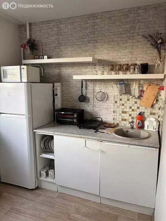 1-комнатная квартира: Екатеринбург, улица 8 Марта, 179Г (28.4 м) - Фото 2