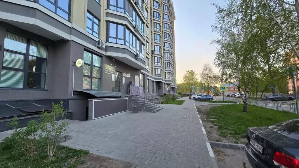 Помещение свободного назначения в Алтайский край, Барнаул ул. 1905 ... - Фото 1