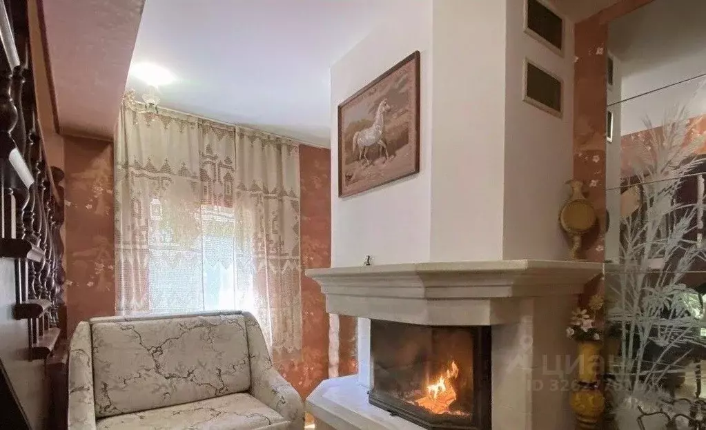 Дом в Санкт-Петербург, Санкт-Петербург, Петергоф ул. Мостовая (360 м) - Фото 1