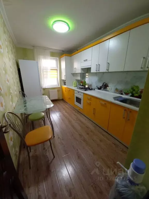 2-к кв. Севастополь просп. Античный, 11А (70.0 м) - Фото 1