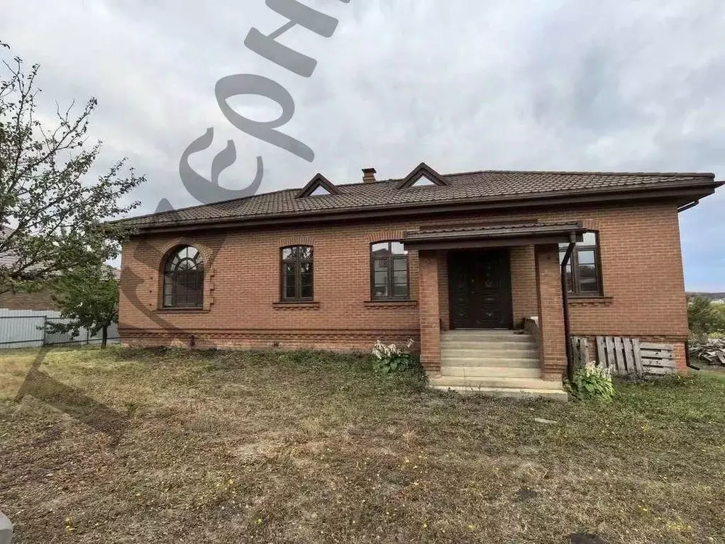 Дом в Белгородская область, Белгородский район, с. Стрелецкое 5 (175 ... - Фото 1