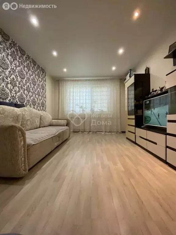 3-комнатная квартира: Волгоград, бульвар Энгельса, 26 (70 м) - Фото 2
