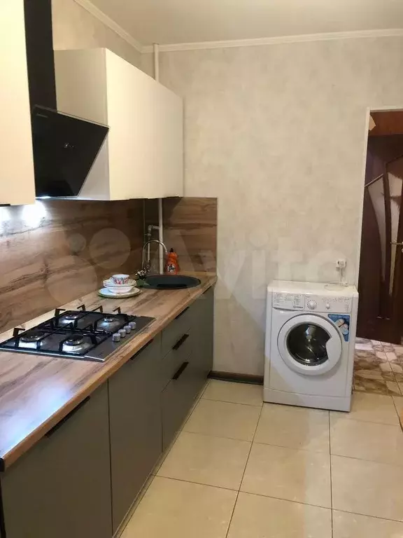 1-к. квартира, 37 м, 8/9 эт. - Фото 0
