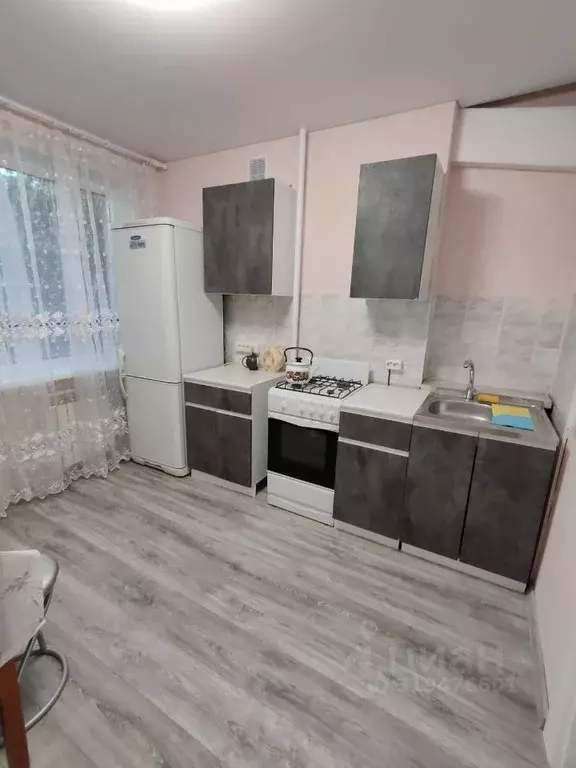 2-к кв. Саратовская область, Саратов Топольчанская ул., 1Б (71.5 м) - Фото 0