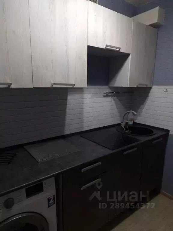 2-к кв. Мурманская область, Кировск ул. 50 лет Октября, 13 (50.0 м) - Фото 1