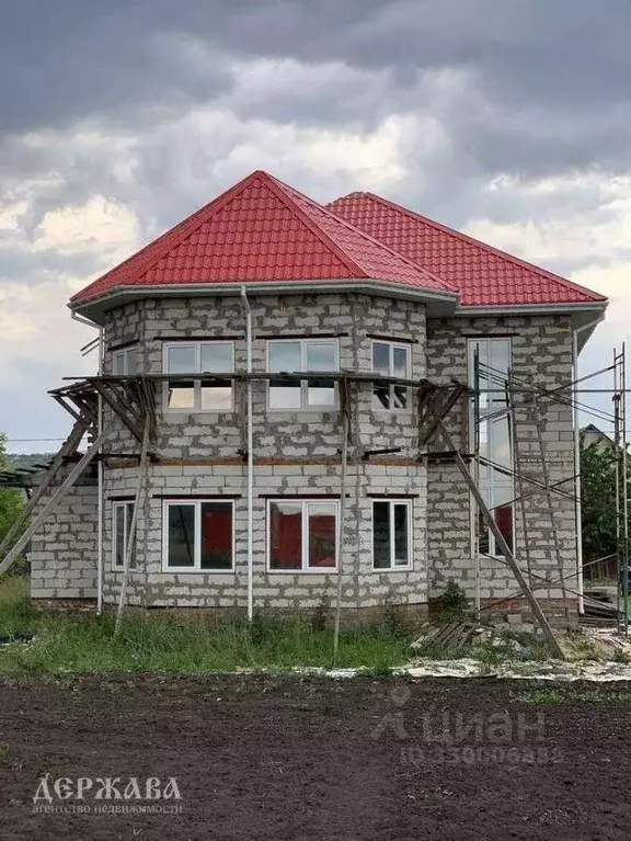 Коттедж в Белгородская область, Старооскольский городской округ, с. ... - Фото 1