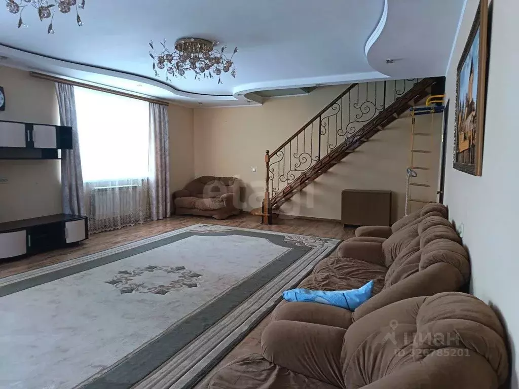 Дом в Белгородская область, Бирюч Красногвардейский район, ... - Фото 1