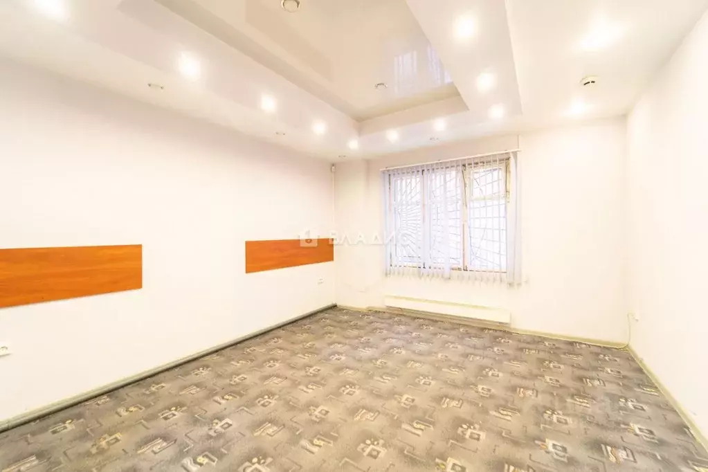 Помещение свободного назначения в Карелия, Петрозаводск Красная ул., ... - Фото 1