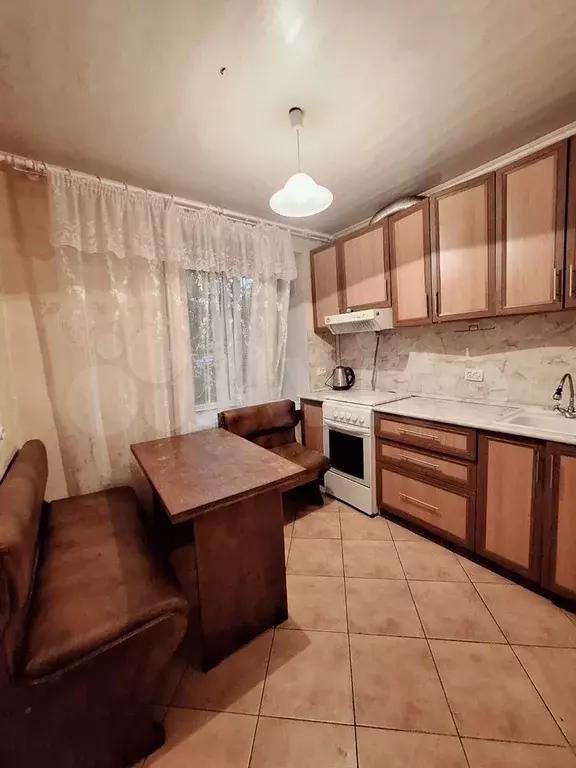 2-к. квартира, 50 м, 1/9 эт. - Фото 0