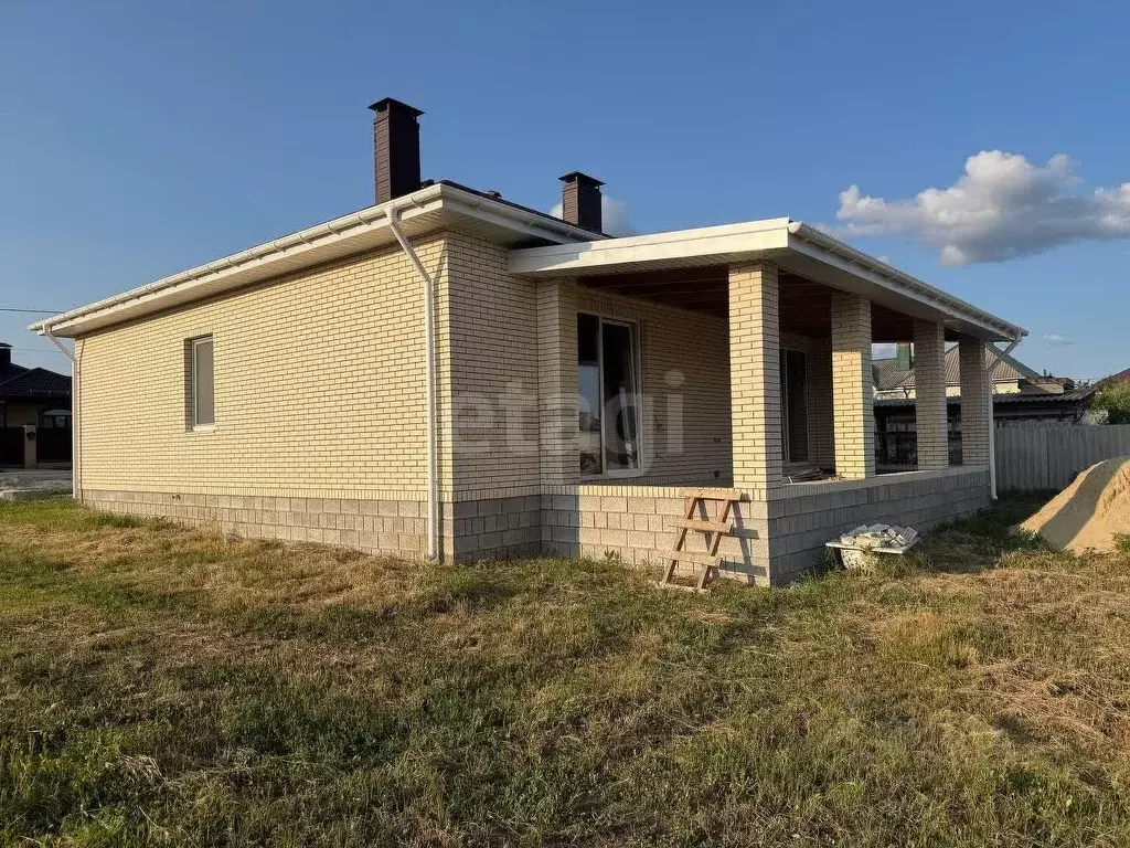 Дом в Белгородская область, Белгородский район, Дубовское с/пос, пос. ... - Фото 1