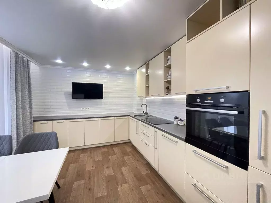 3-к кв. Кировская область, Киров Парковая ул., 3 (65.0 м) - Фото 2