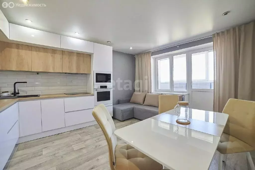 2-комнатная квартира: Стерлитамак, улица Артёма, 102 (81.3 м) - Фото 2