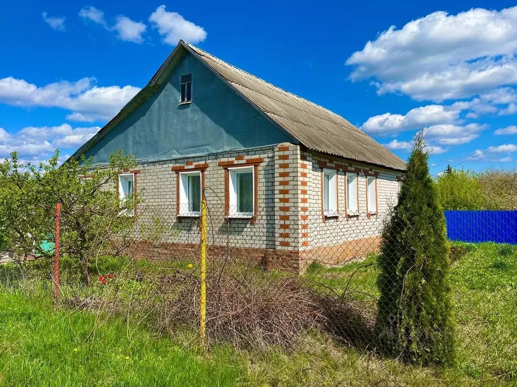 Дом в Курская область, Солнцевский район, Шумаковский сельсовет, д. ... - Фото 0