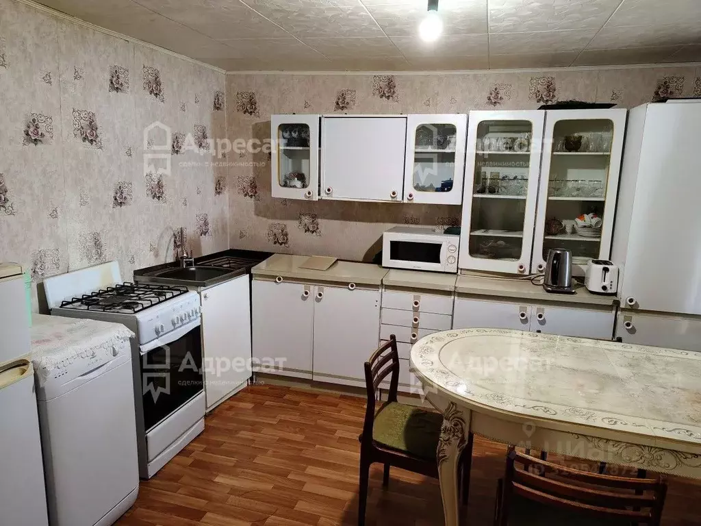 Дом в Волгоградская область, Волгоград Окольная ул. (108 м) - Фото 1