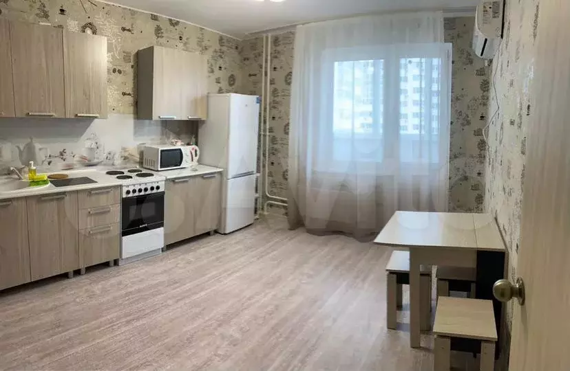 2-к. квартира, 60м, 9/16эт. - Фото 0