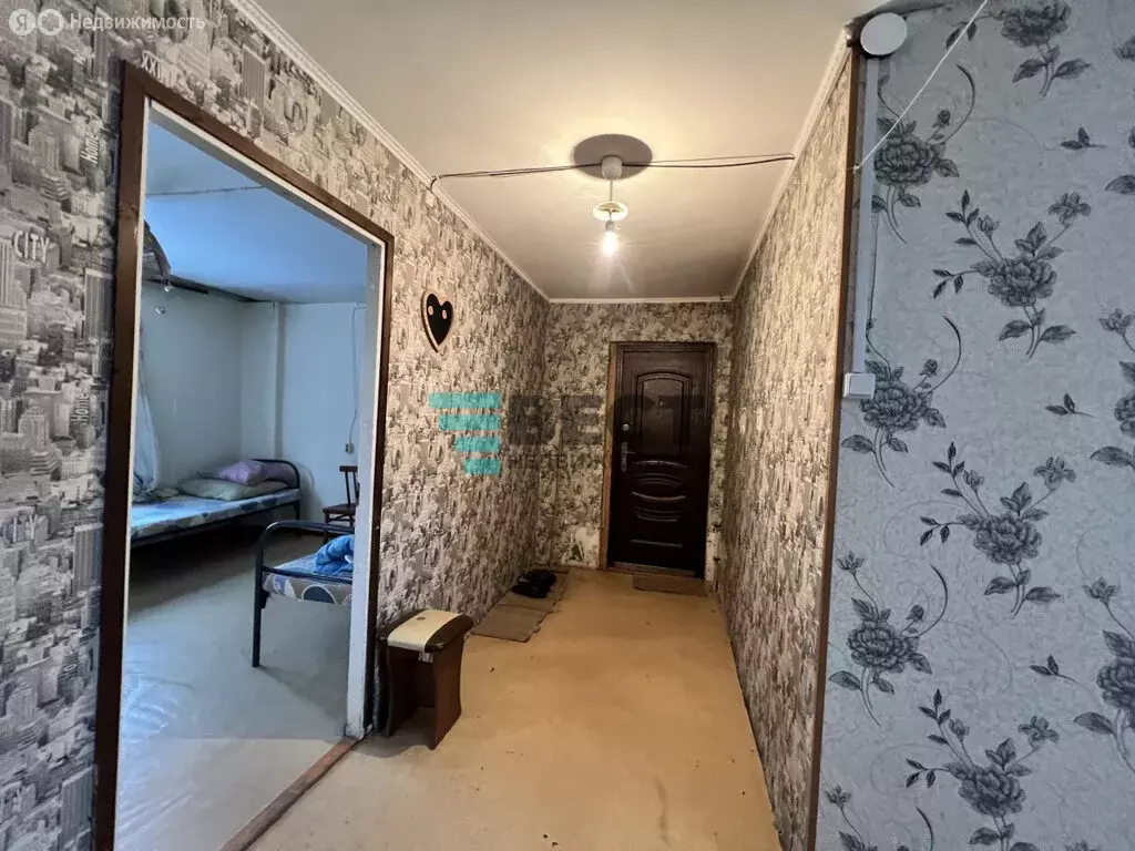 2-комнатная квартира: посёлок Новый Каракан, улица Содружества, 39 ... - Фото 0