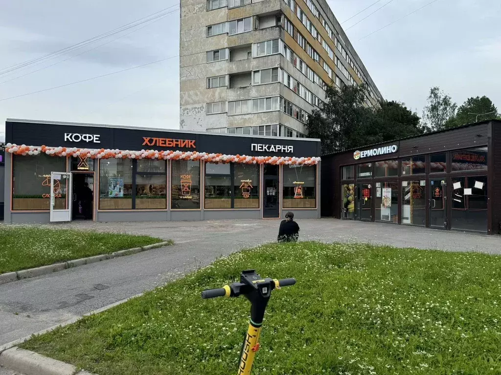 Помещение свободного назначения в Санкт-Петербург ул. Пионерстроя, 8 ... - Фото 1