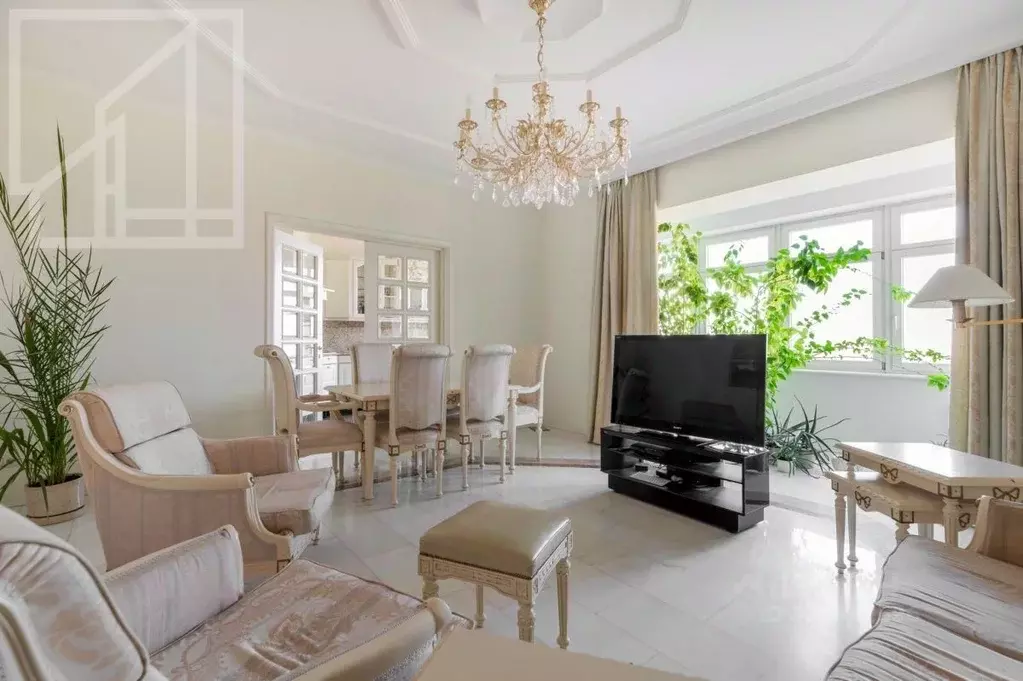 4-к кв. Москва ул. Крылатские Холмы, 15К2 (191.0 м) - Фото 1