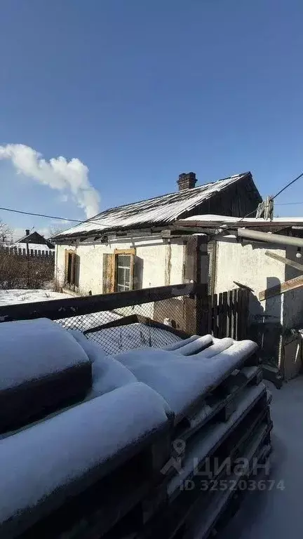 Дом в Красноярский край, Красноярск Верхняя ул., 7 (50 м) - Фото 1