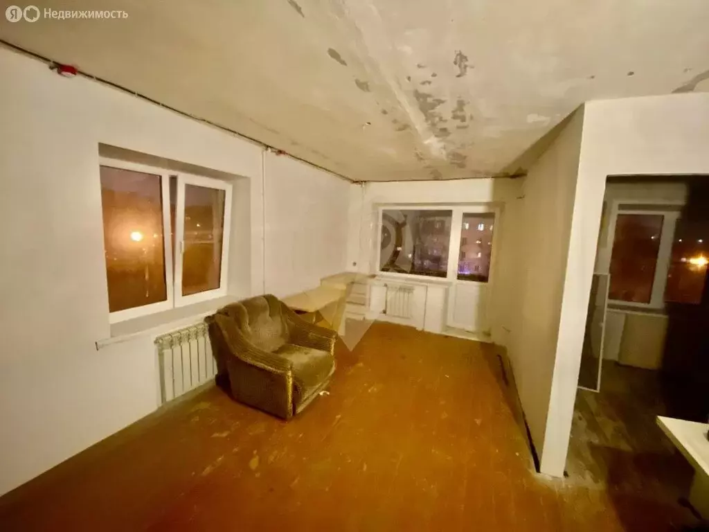 1-комнатная квартира: Губкин, улица Белинского, 10 (29.2 м) - Фото 0