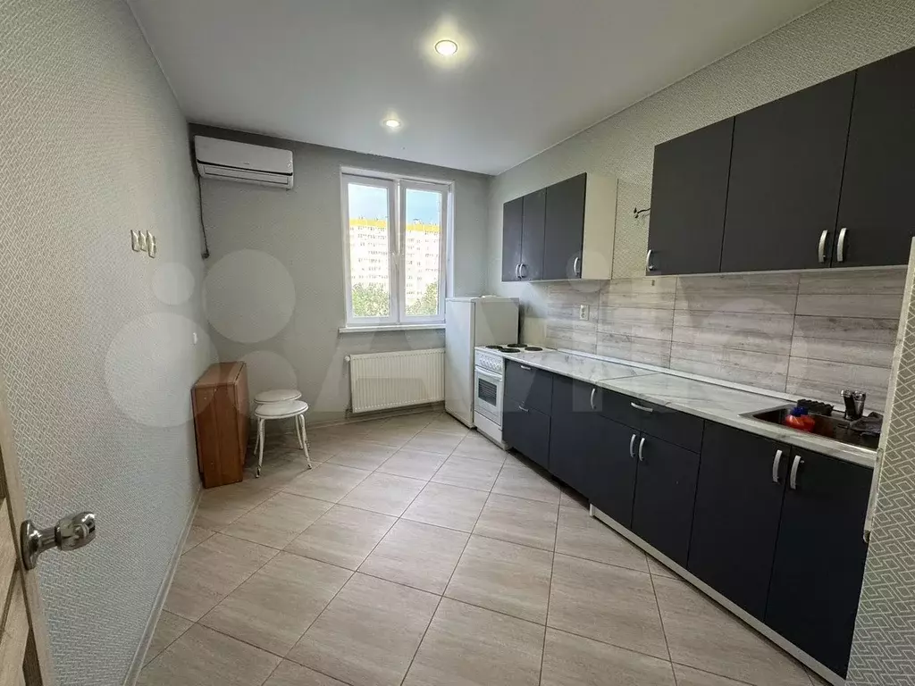 1-к. квартира, 40 м, 8/10 эт. - Фото 0