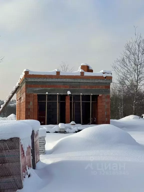 Дом в Московская область, Красногорск городской округ, с. ... - Фото 1