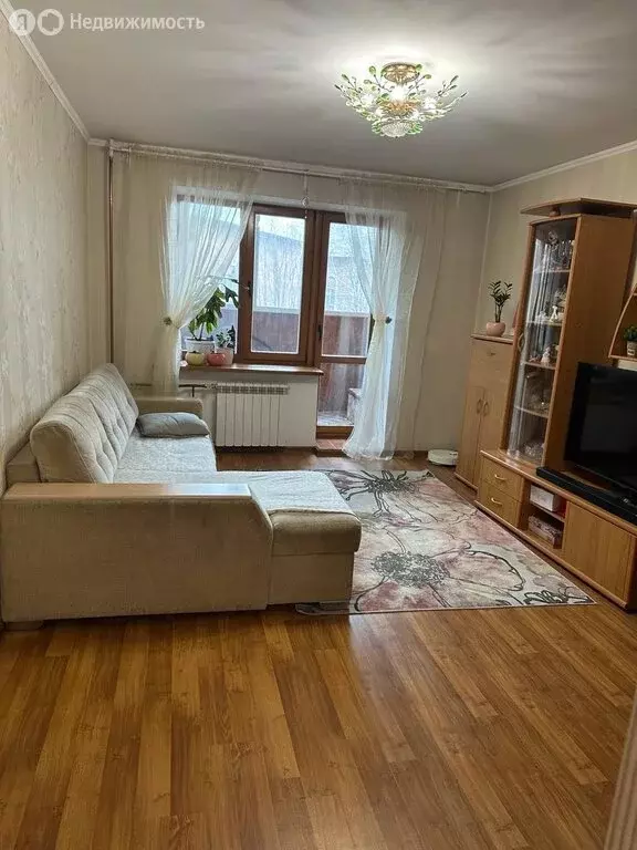 3-комнатная квартира: Кемерово, Комсомольский проезд, 9 (58.2 м) - Фото 1