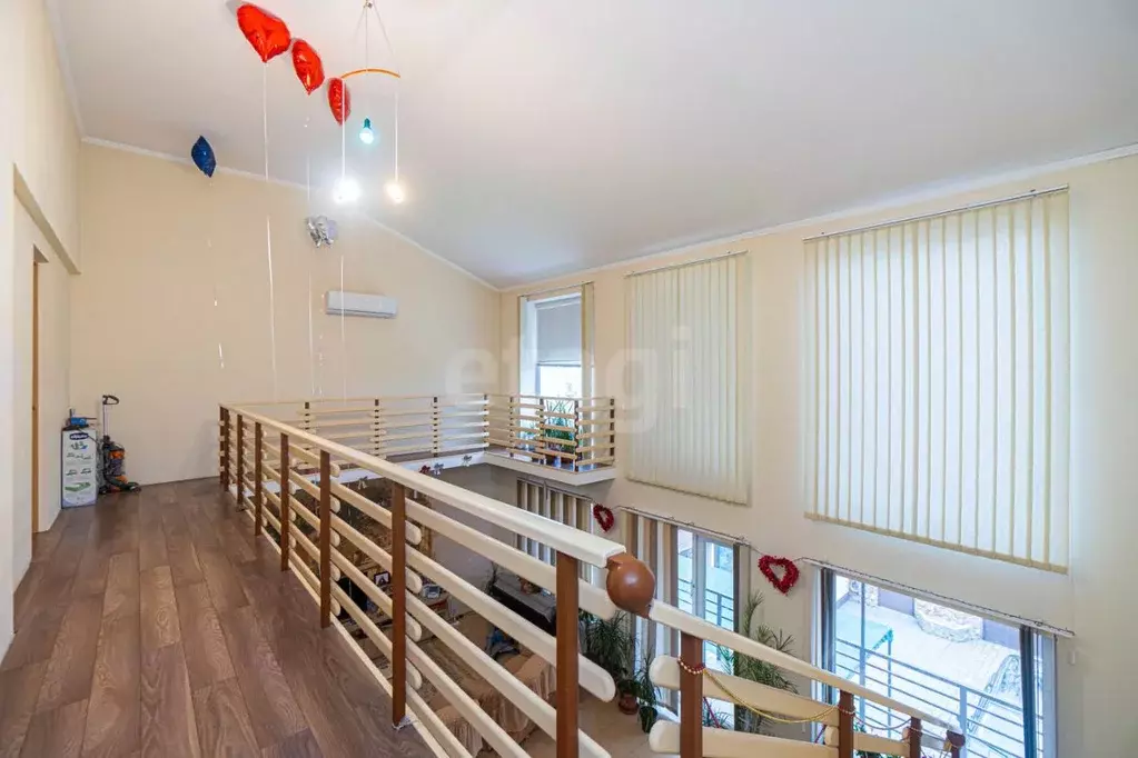 Дом в Севастополь ул. Короленко, 12 (243 м) - Фото 1