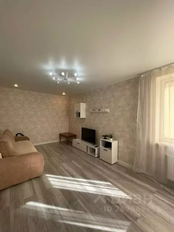 2-к кв. Волгоградская область, Волгоград ул. Гаря Хохолова, 4 (54.0 м) - Фото 1