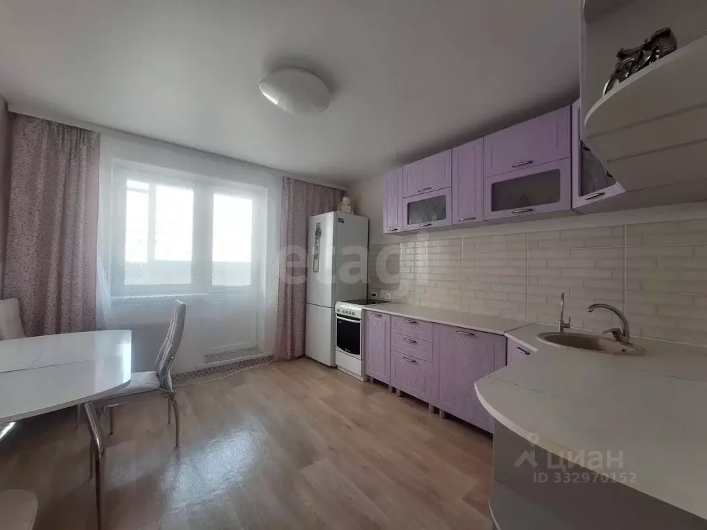 2-к кв. Липецкая область, Липецк ул. И.В. Свиридова, 20к2 (83.3 м) - Фото 1
