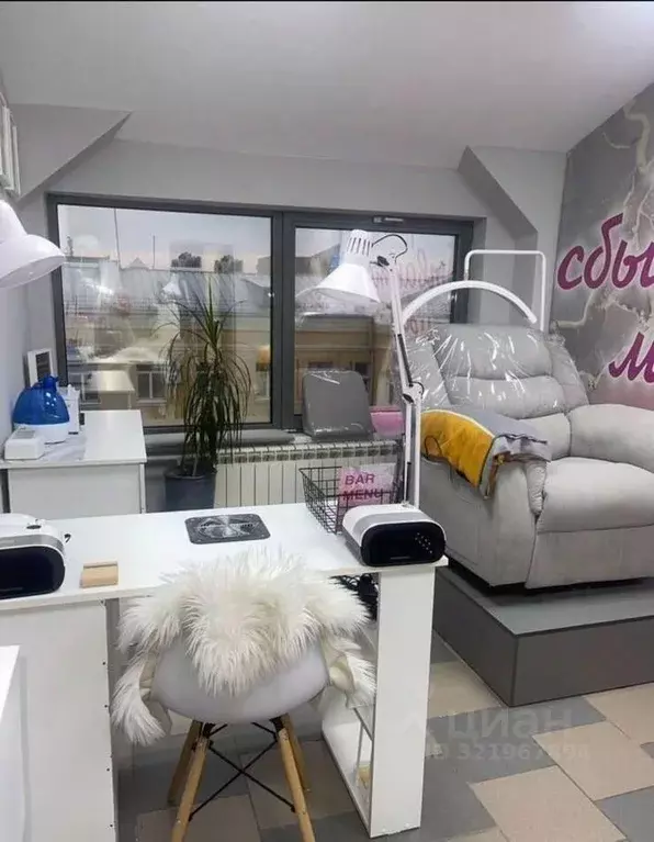 Помещение свободного назначения в Иркутская область, Иркутск ул. ... - Фото 1