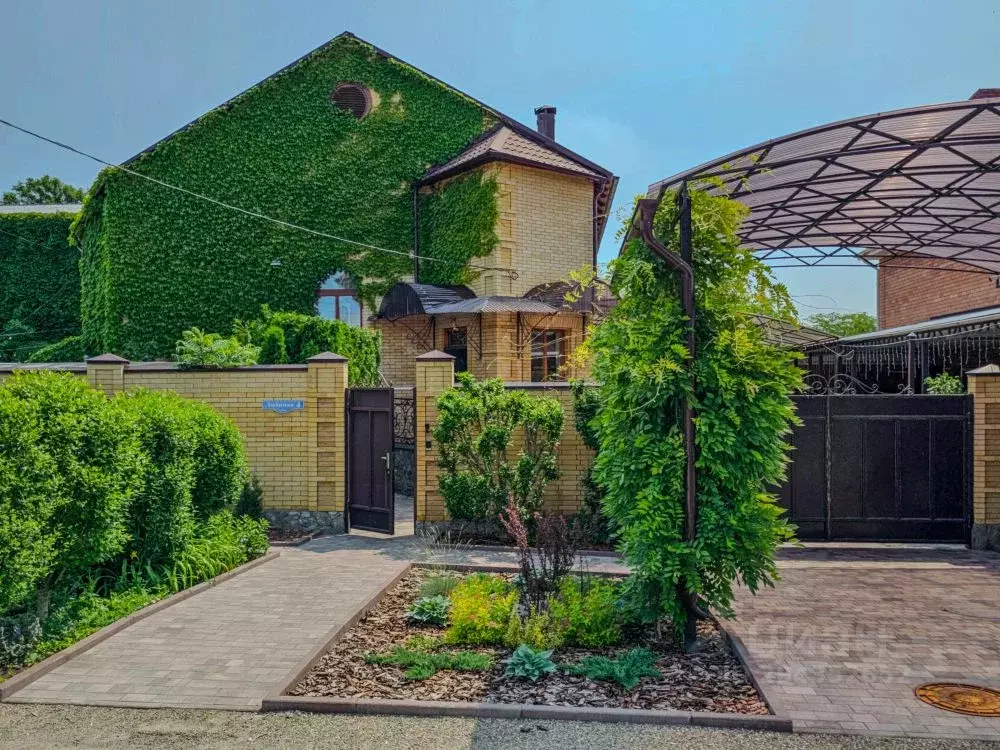 Дом в Ставропольский край, Ессентуки ул. Любимая, 4 (230 м) - Фото 1