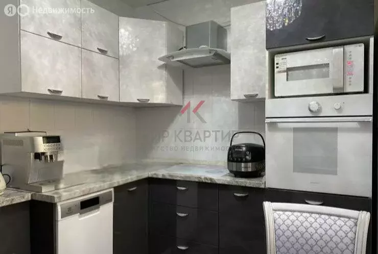 3-комнатная квартира: Абакан, улица Щорса, 30 (90 м) - Фото 2