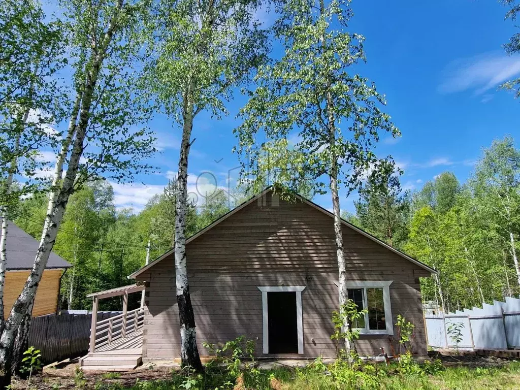Дом в Иркутская область, Иркутский муниципальный округ, с. Смоленщина ... - Фото 1
