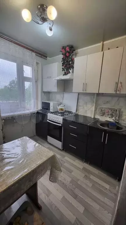 1-к. квартира, 30 м, 4/5 эт. - Фото 0