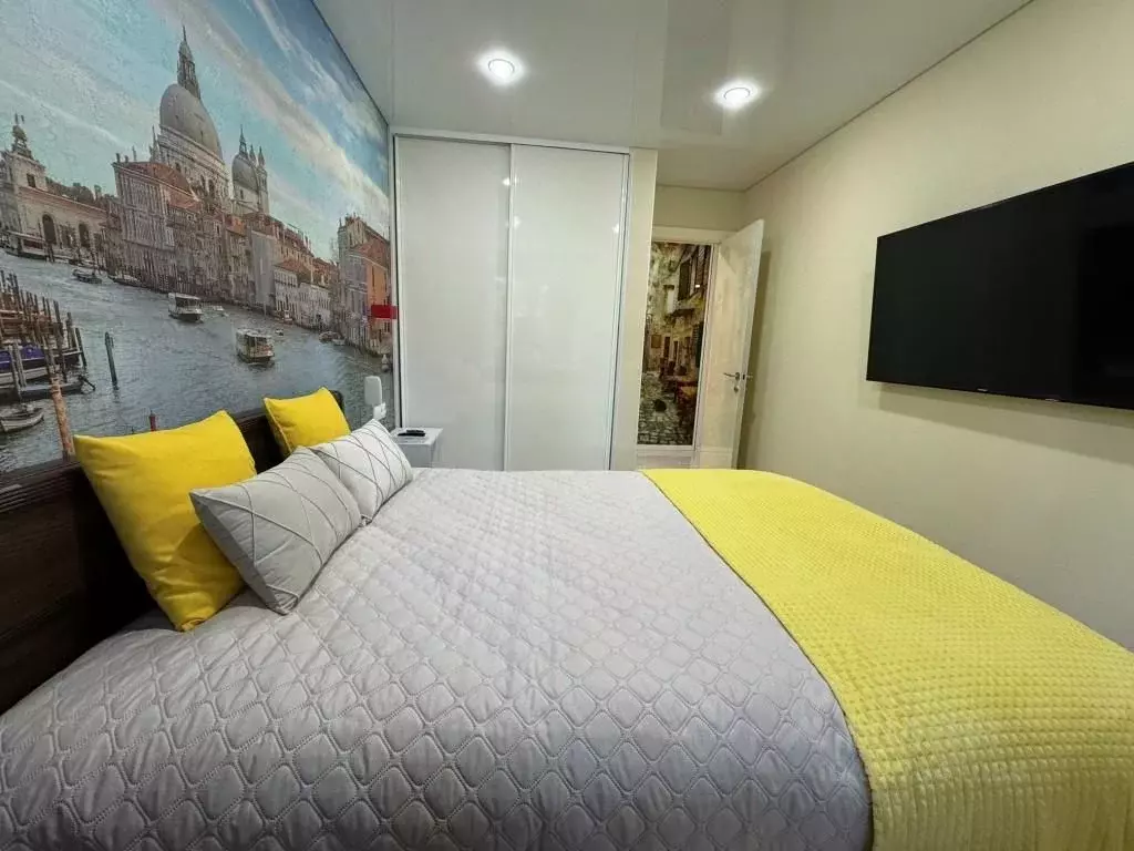2-к кв. Краснодарский край, Сочи Гагарина мкр, бул. Цветной, 20 (42.0 ... - Фото 0