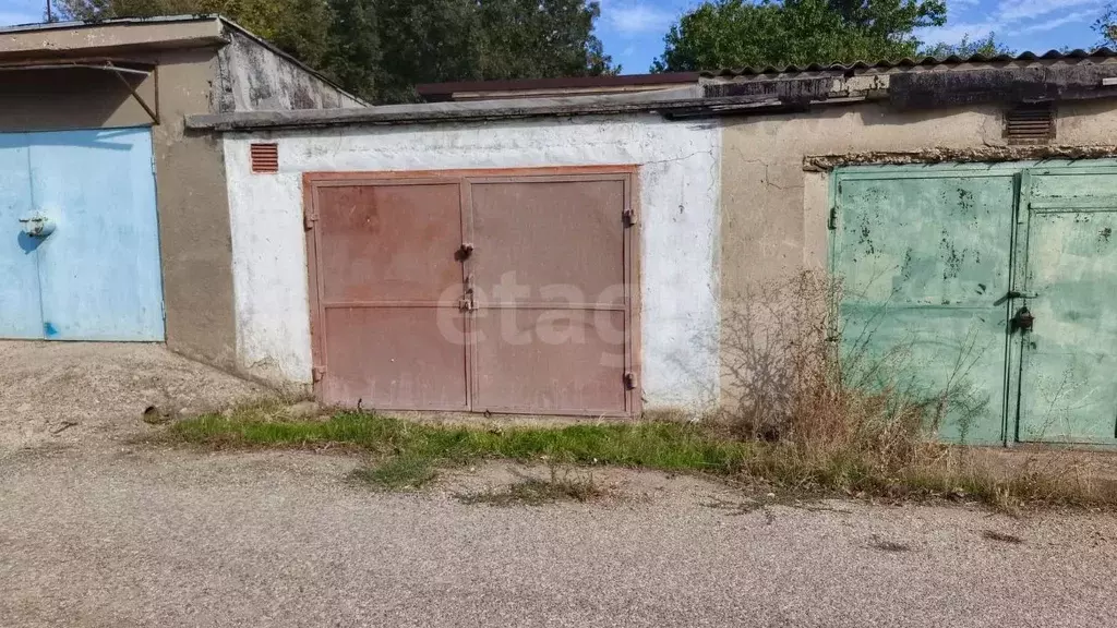 Гараж в Крым, Саки ул. Гайнутдинова (23 м) - Фото 1