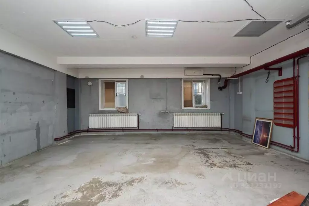 Помещение свободного назначения в Иркутская область, Иркутск пер. ... - Фото 1