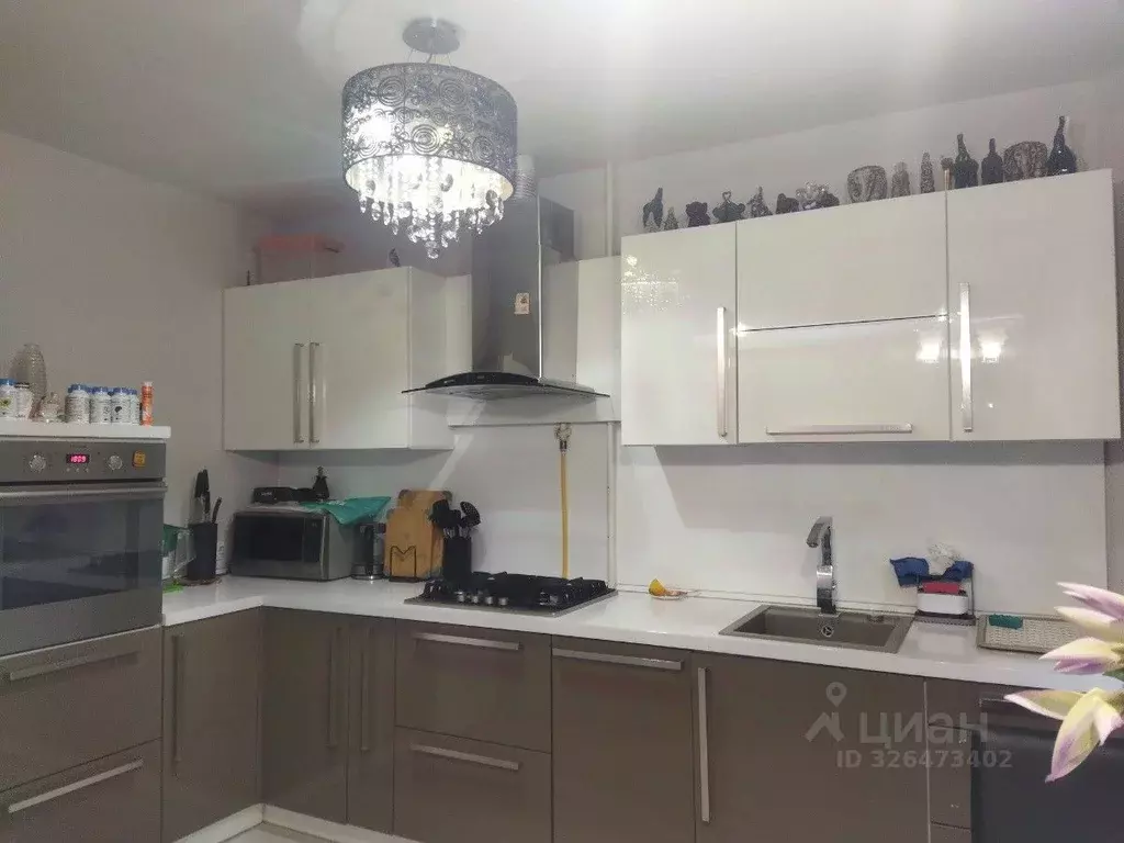 3-к кв. Волгоградская область, Волгоград ул. 8-й Воздушной Армии, 19 ... - Фото 2