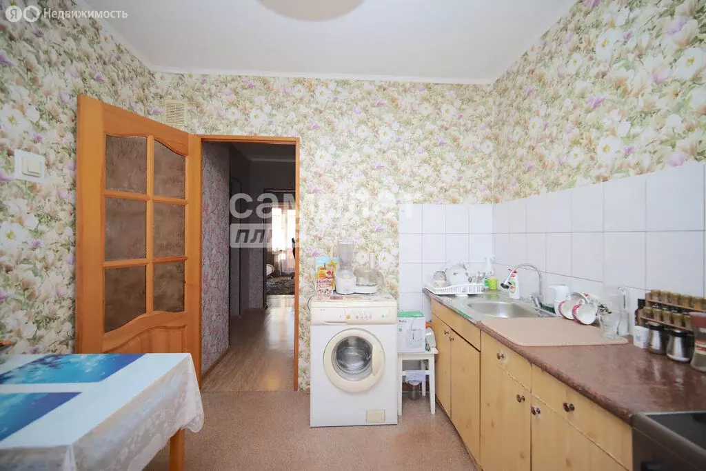 4-комнатная квартира: Кемерово, Московский проспект, 21 (75.2 м) - Фото 1