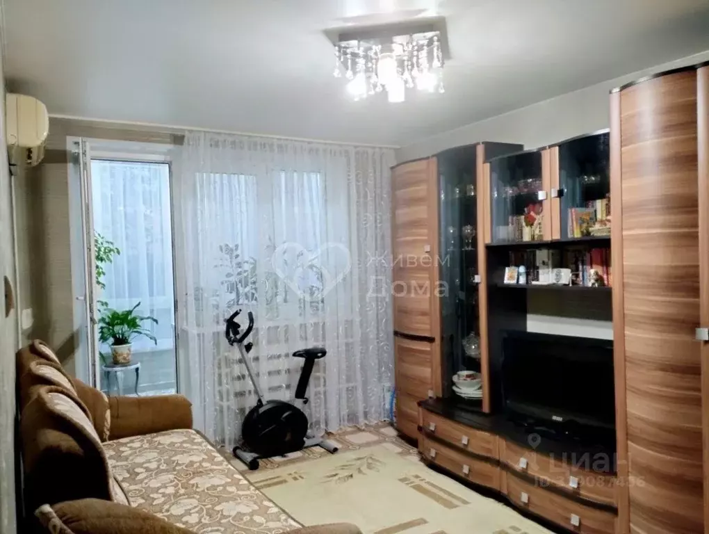 2-к кв. Волгоградская область, Волжский Пионерская ул., 23 (43.7 м) - Фото 0