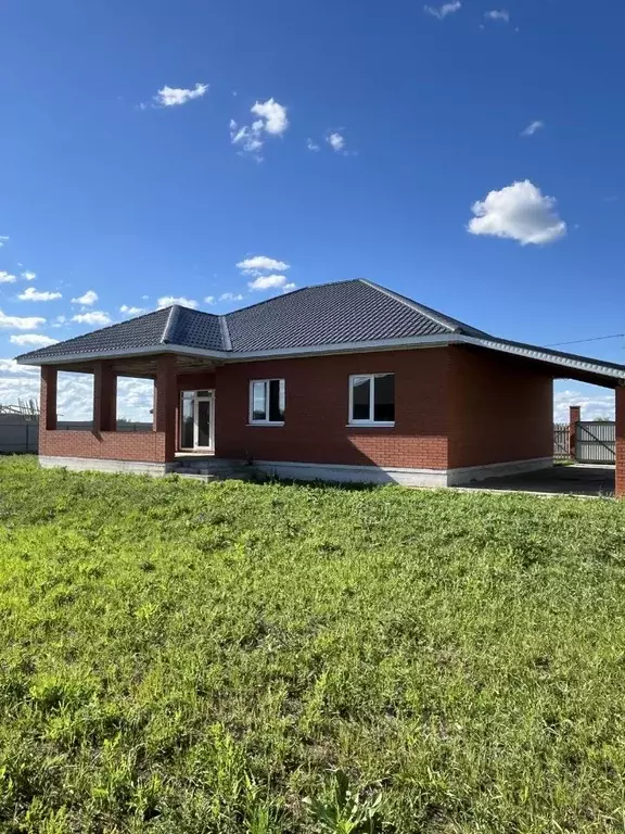 Дом в Самарская область, Ставропольский район, с. Подстепки ул. ... - Фото 1
